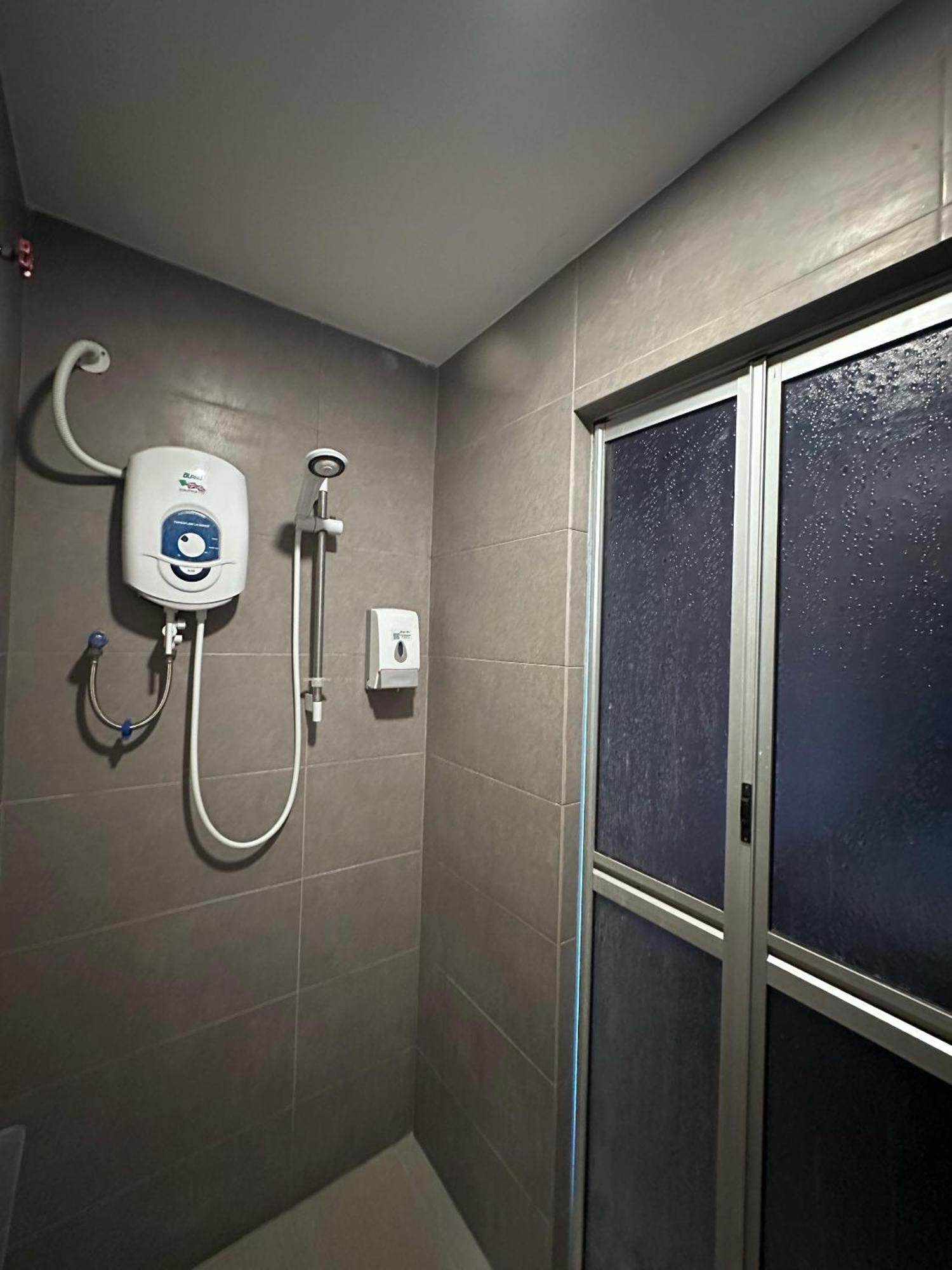 Serian Transit Inn Exteriér fotografie
